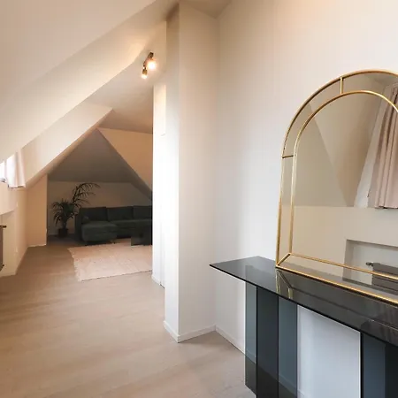 Duomo Luxury Xi شقة